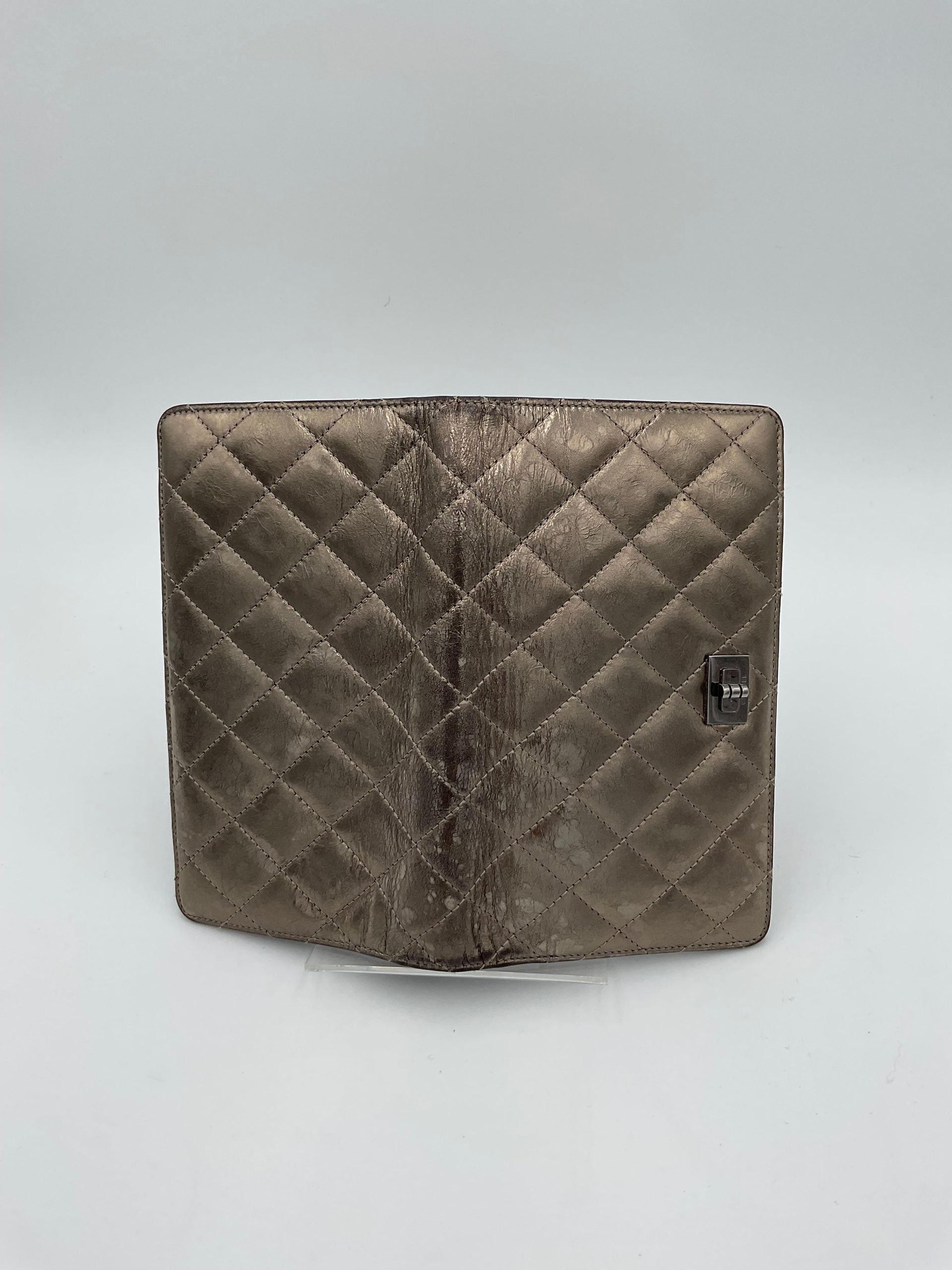 Chanel CHANEL Matèlassè Platinum Wallet