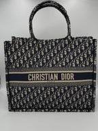 Dior DIOR TOTE BOOK Grande Tote