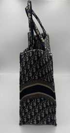Dior DIOR TOTE BOOK Grande Tote