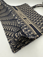 Dior DIOR TOTE BOOK Grande Tote