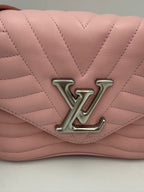 Louis Vuitton LOUIS VUITTON NEW WAVE Rosa MM Leather Handbag