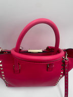 Valentino Garavani VALENTINO GARAVANI Rockstud Medium Pink Handbag