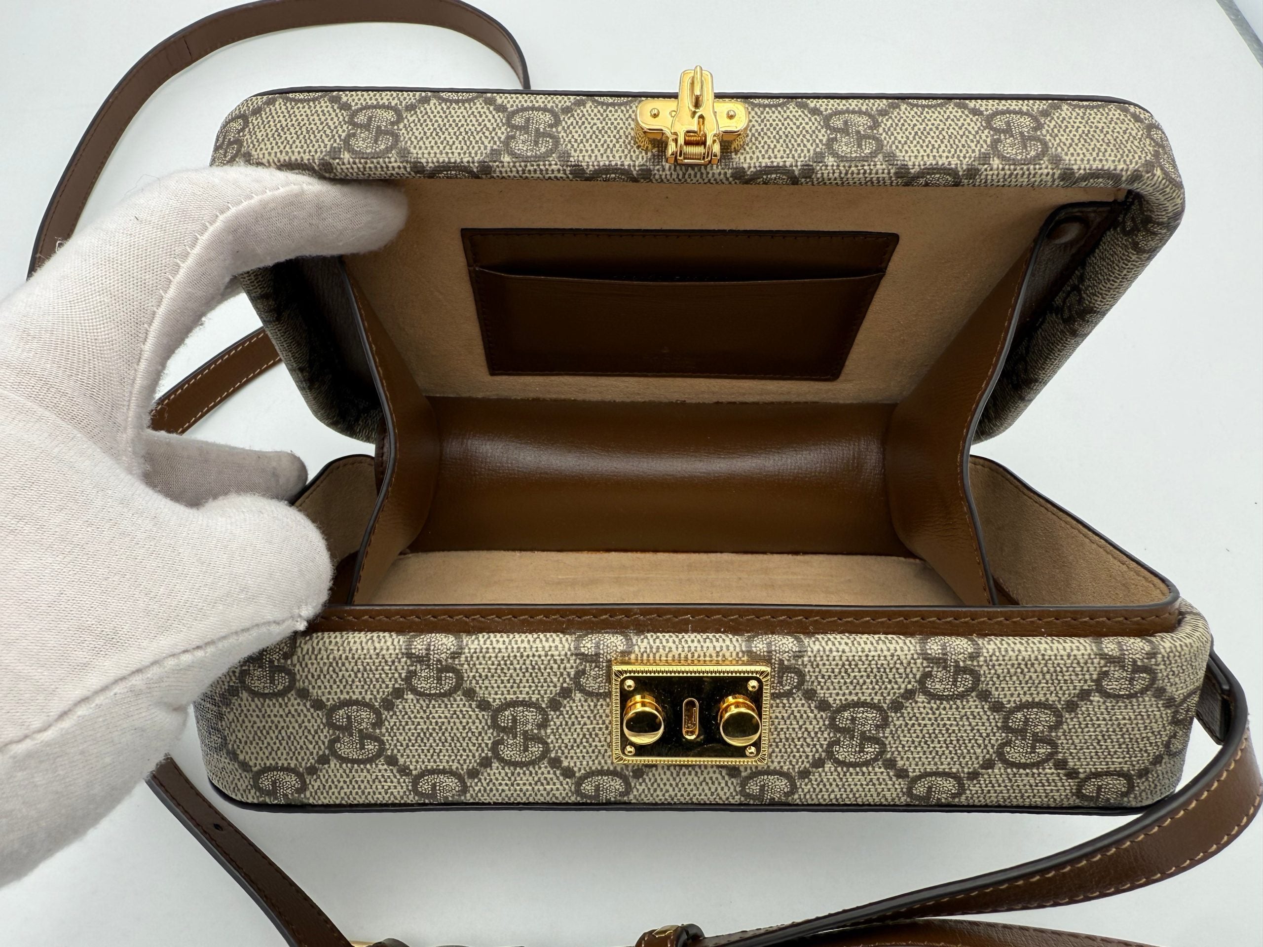 Gucci GUCCI TRUNK GG Supreme Trunk