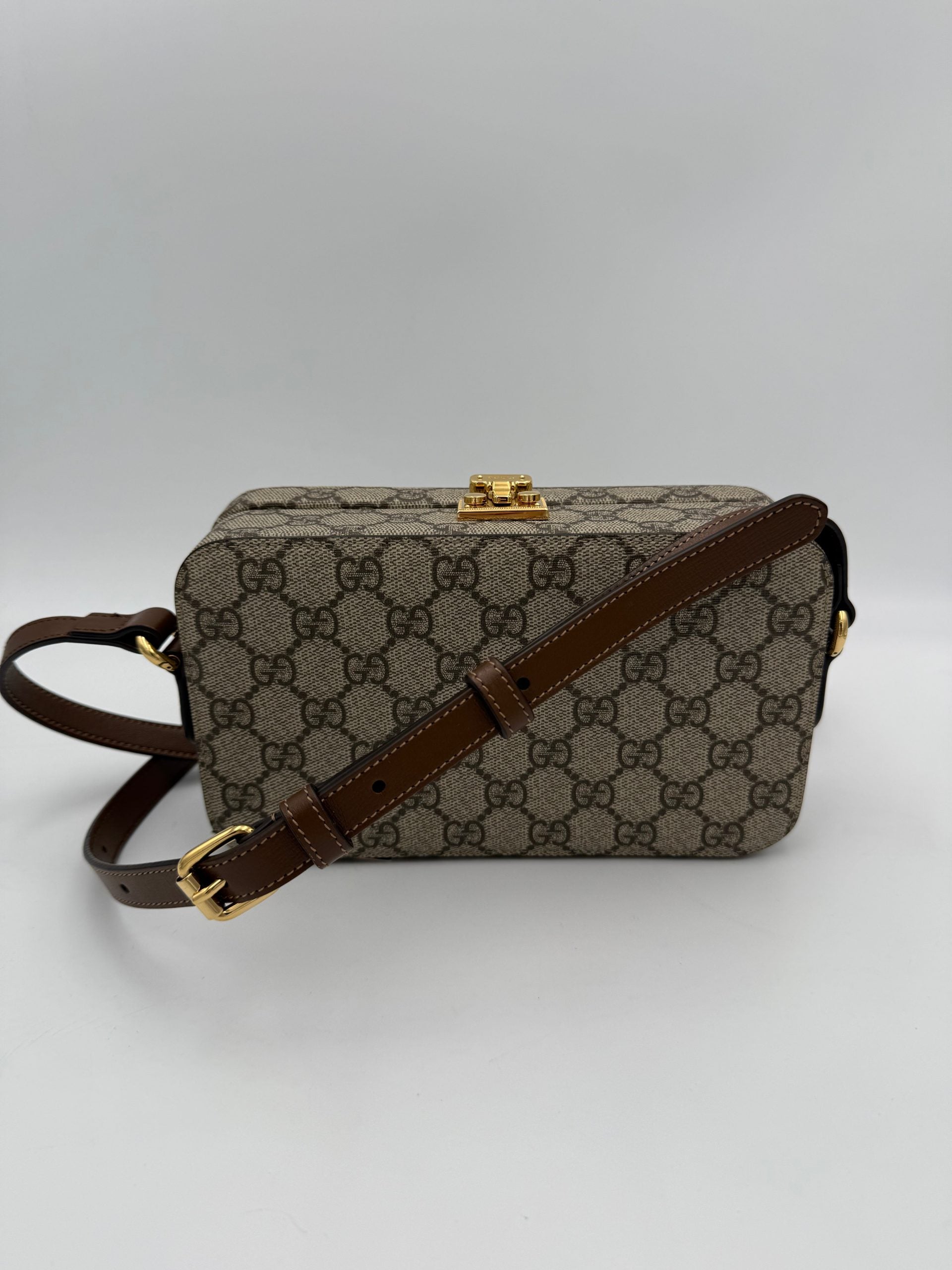 Gucci GUCCI TRUNK GG Supreme Trunk