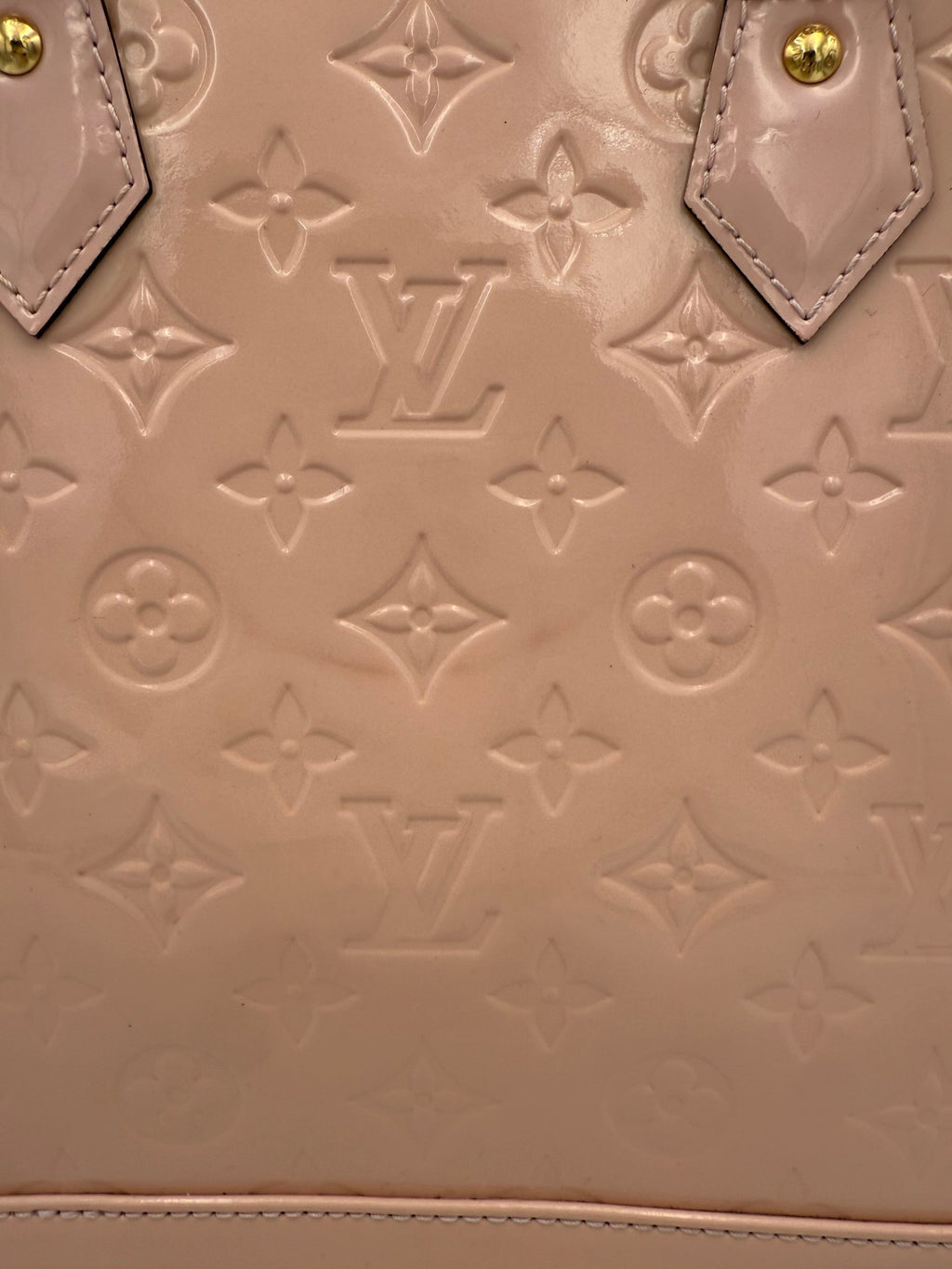 Louis Vuitton LOUIS VUITTON Alma MM Pink Patent Monogram Handbag